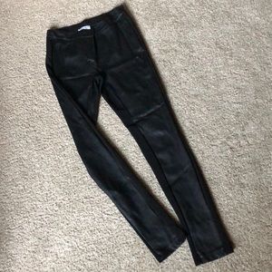 ✨STRETCHY PLEATHER LEGGINGS FOR NIGHT OUT✨